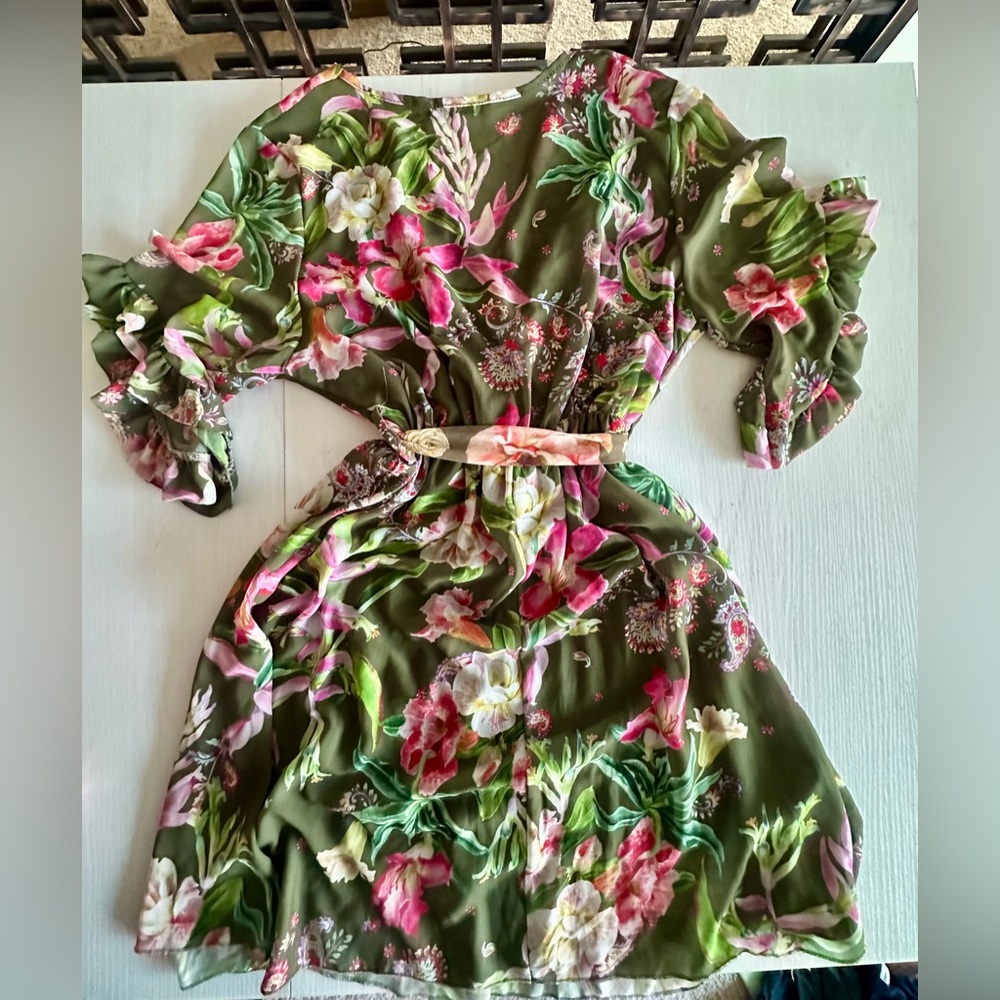 Floral Wrap Dress with Ruffled Sleeves - size M - Picture 5 of 6